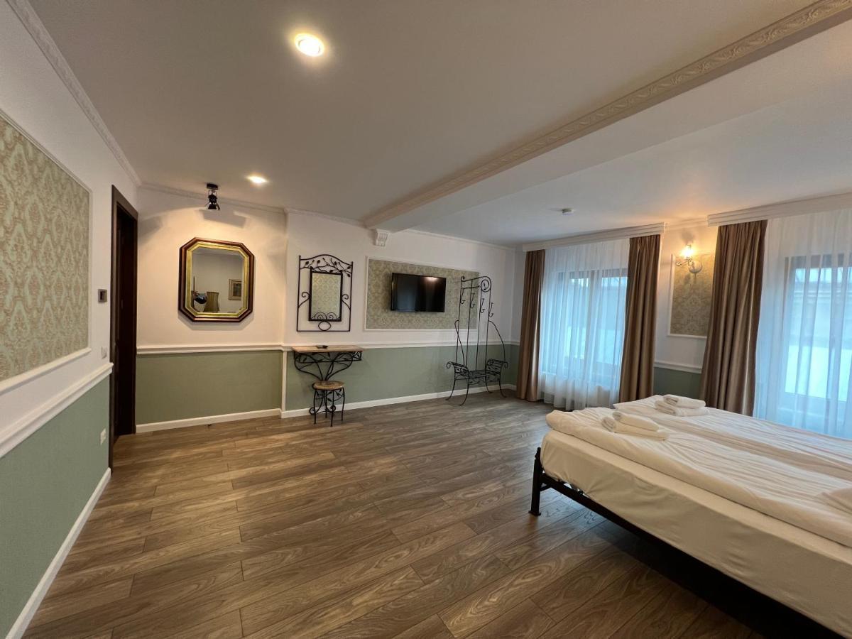 Boutique Cathedral Plaza Residences For Rent Downtown Bucharest