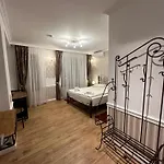 Hotel Boutique Cathedral Plaza Residences Room For Rent Downtown