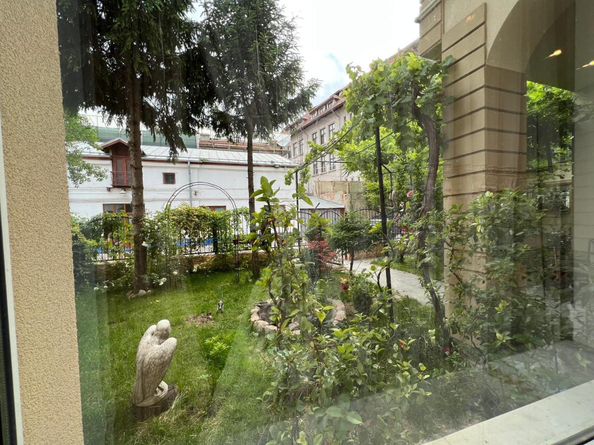 Boutique Cathedral Plaza Residences For Rent Downtown Hotel Bucarest