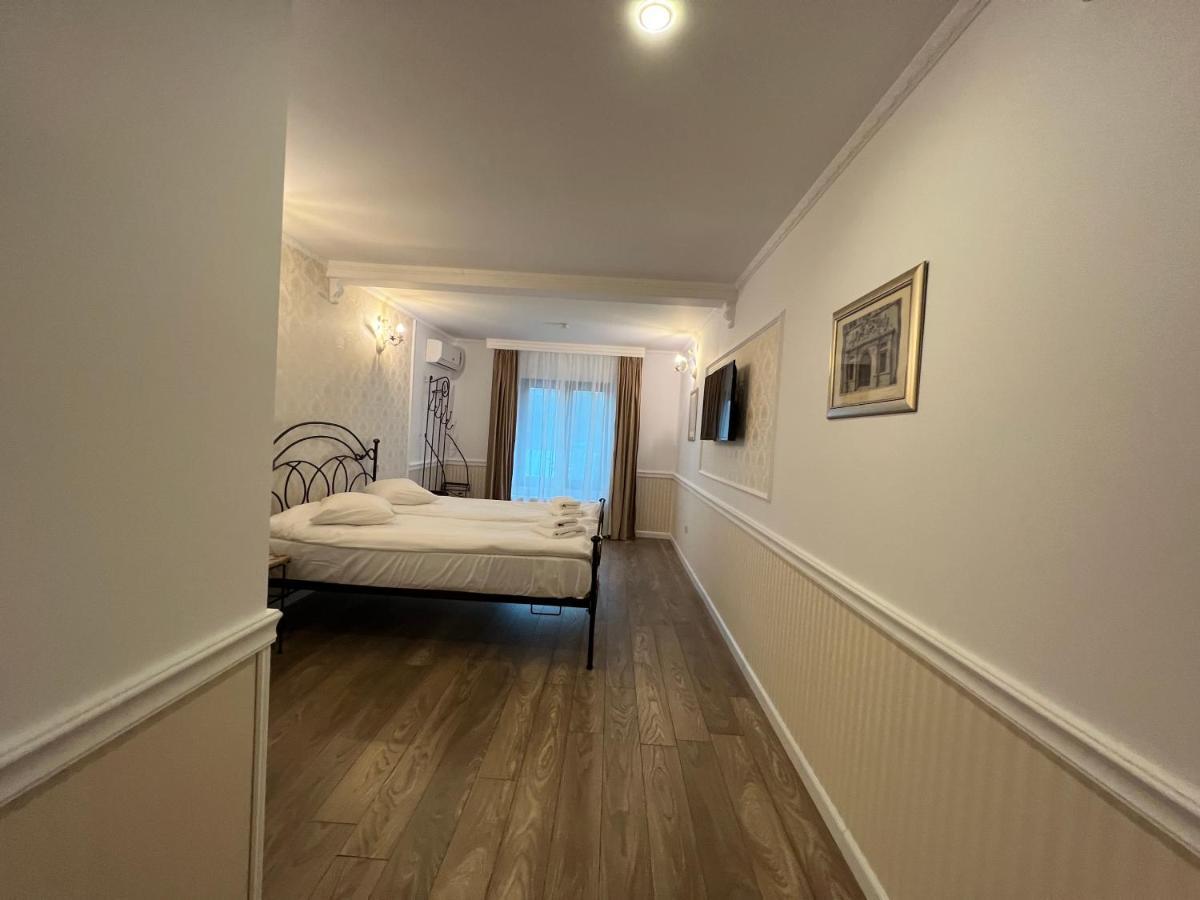 Boutique Cathedral Plaza Residences For Rent Downtown Hotel