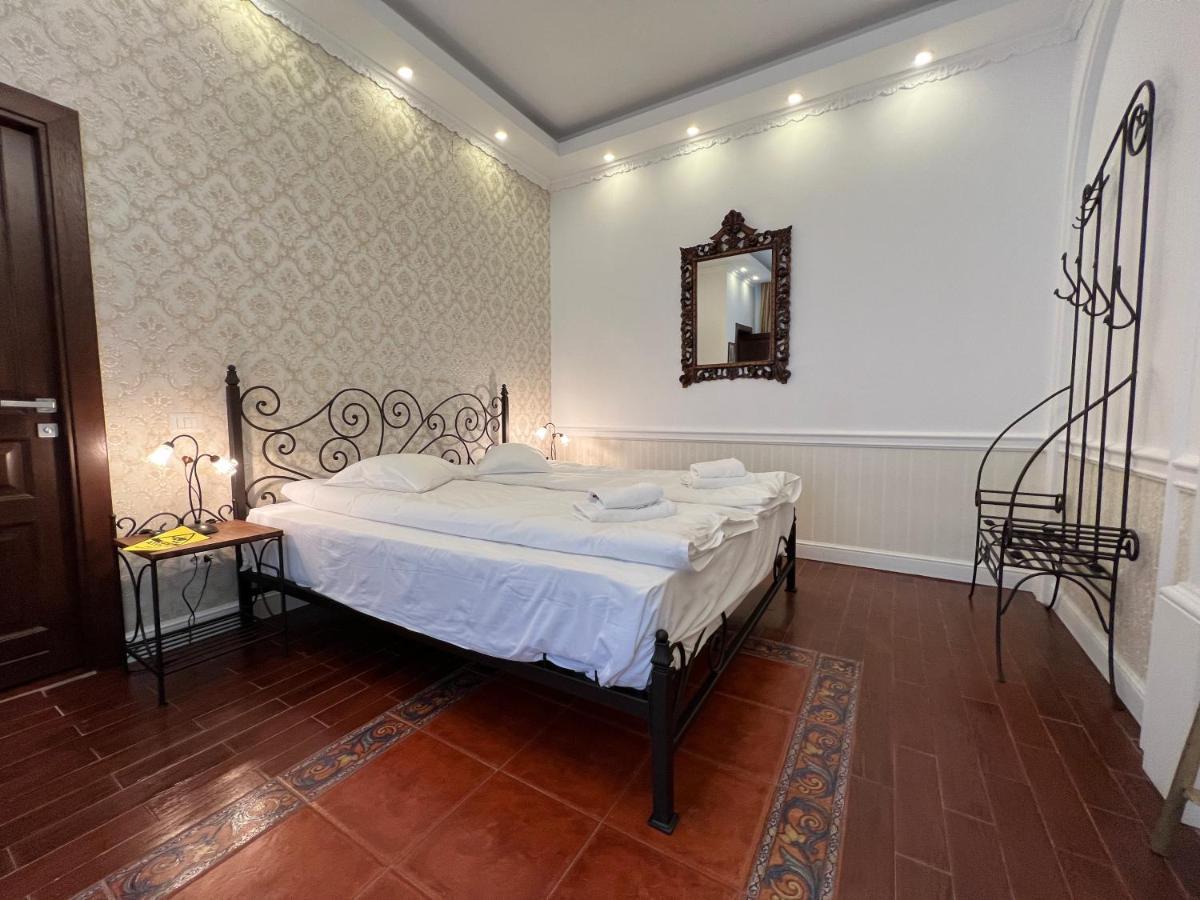 Boutique Cathedral Plaza Residences For Rent Downtown Hotel