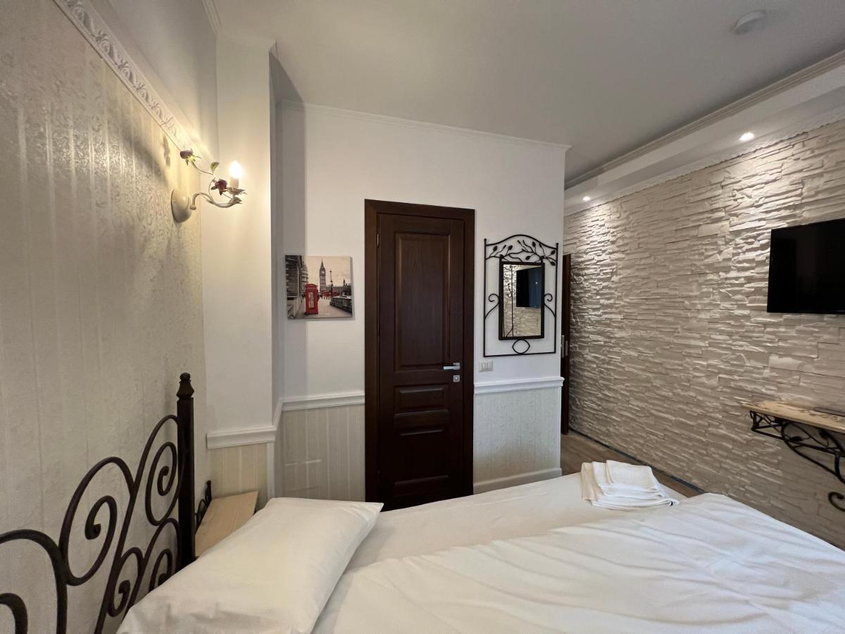 Boutique Cathedral Plaza Residences For Rent Downtown * Bucarest