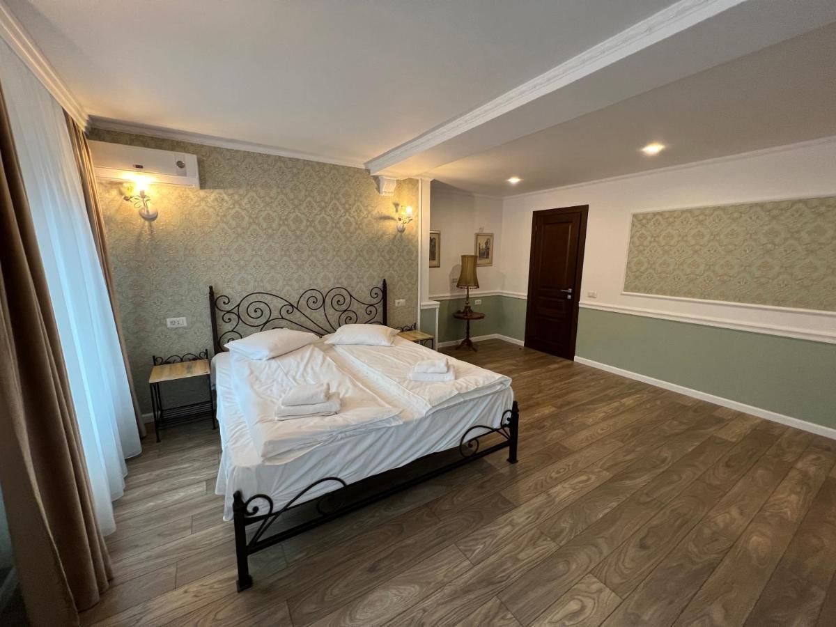 Hotel Boutique Cathedral Plaza Residences For Rent Downtown *