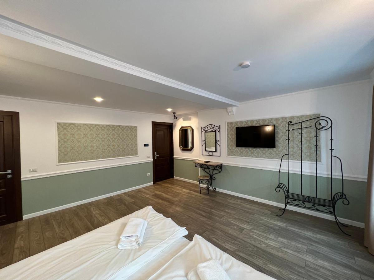 Hotel Boutique Cathedral Plaza Residences For Rent Downtown *