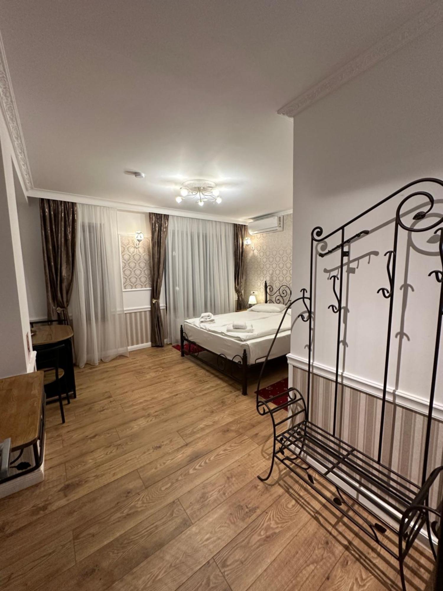 Boutique Cathedral Plaza Residences For Rent Downtown Hotel