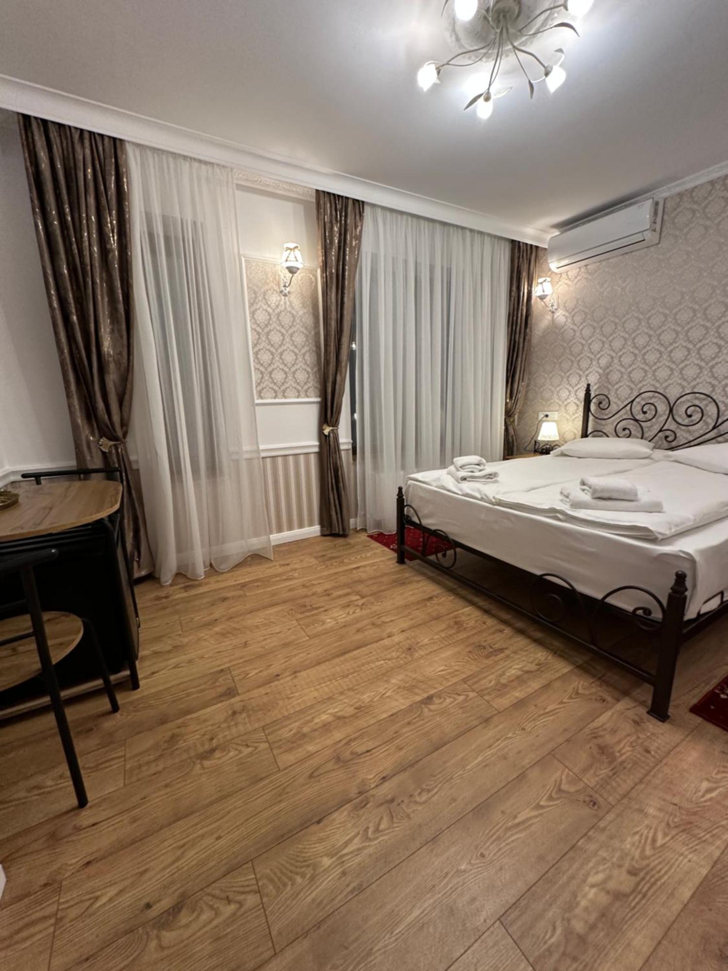 Boutique Cathedral Plaza Residences For Rent Downtown Hotel Bucarest